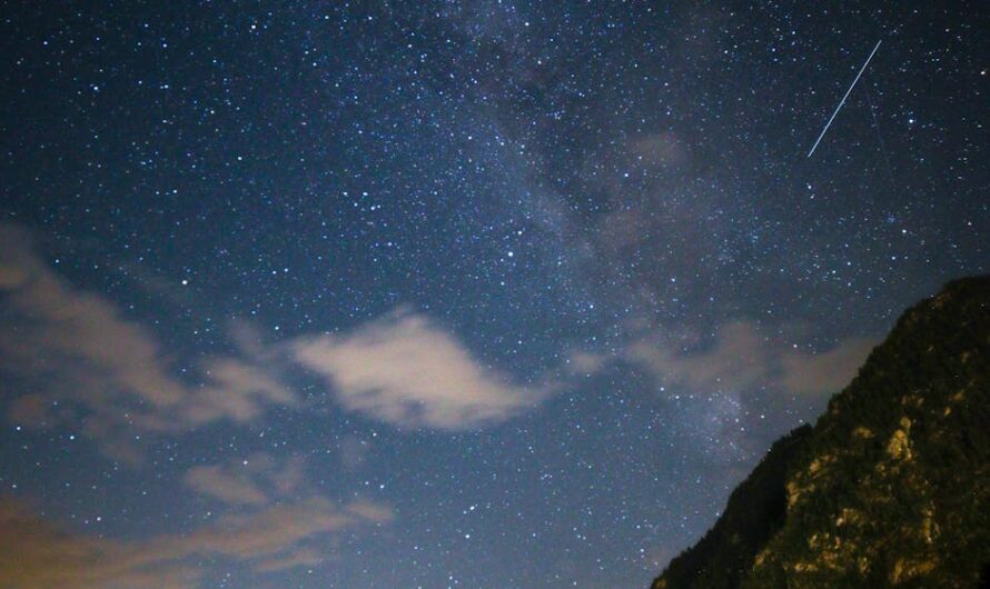 Проектор Звездные войны для создания уникальной атмосферы в доме